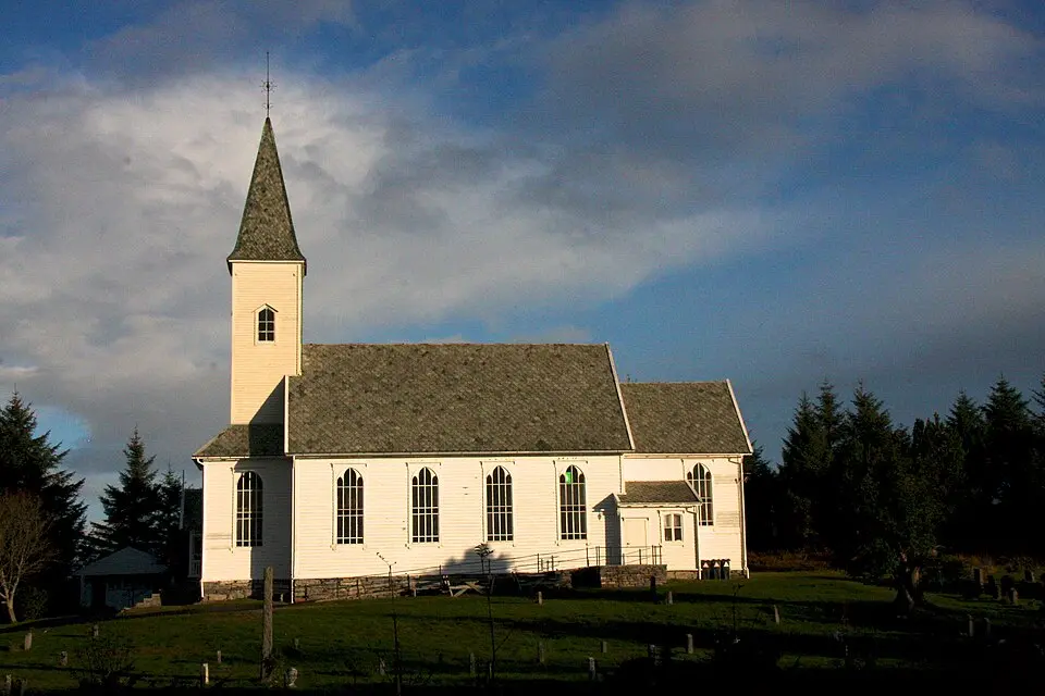 Mjømna kirke
