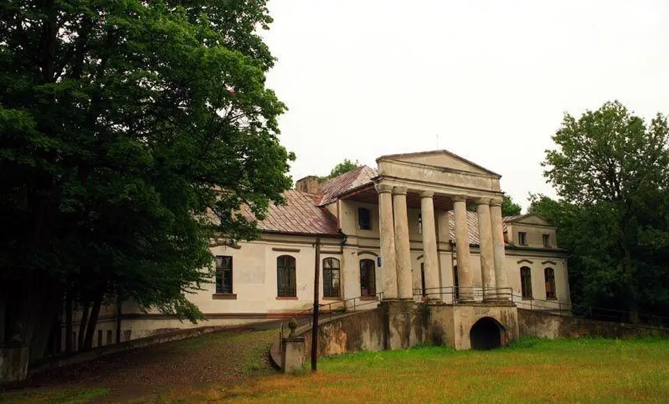 Pałac w Grodźcu