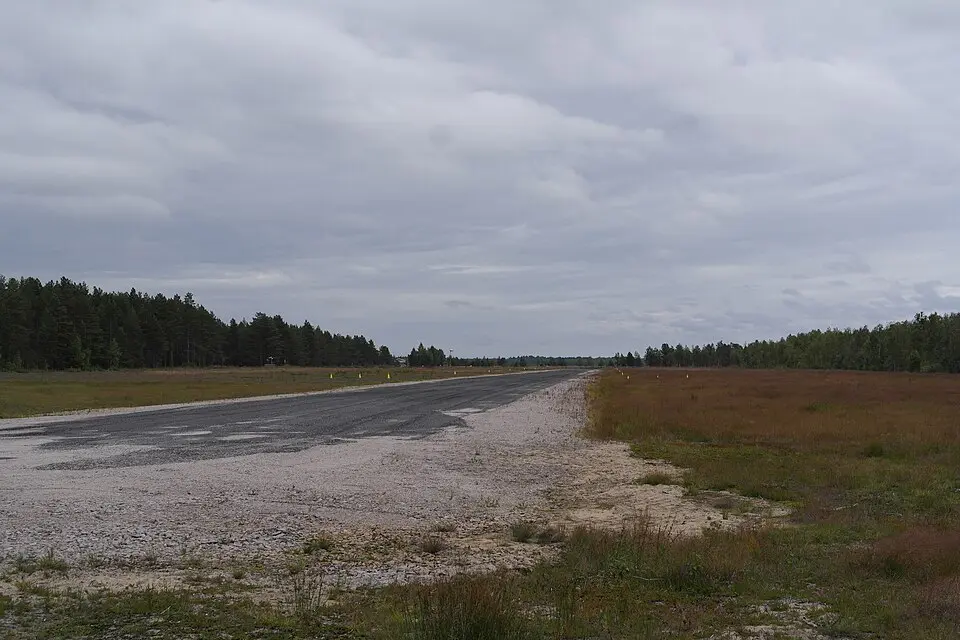 Bild: George Esayas · CC BY-SA 4.0 Hailuodon lentokenttä