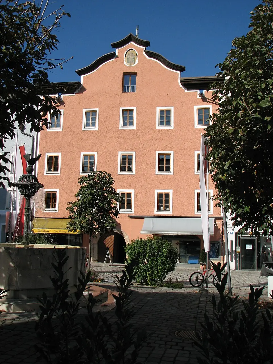Haus Bayrhamerplatz 8