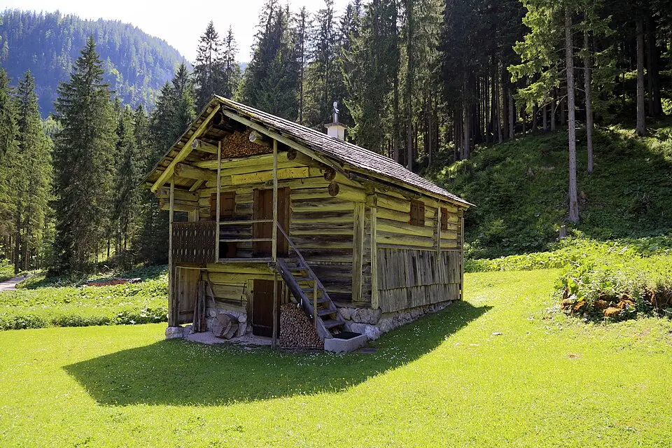 Almhütte