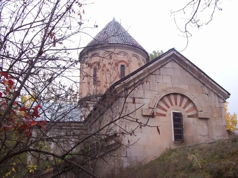 Hahuli Manastırı
