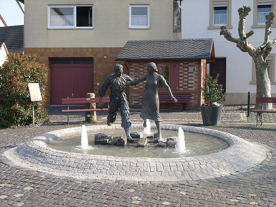 Obrázok: Kallistratos · Public domain Hansel-Fingerhut-Brunnen