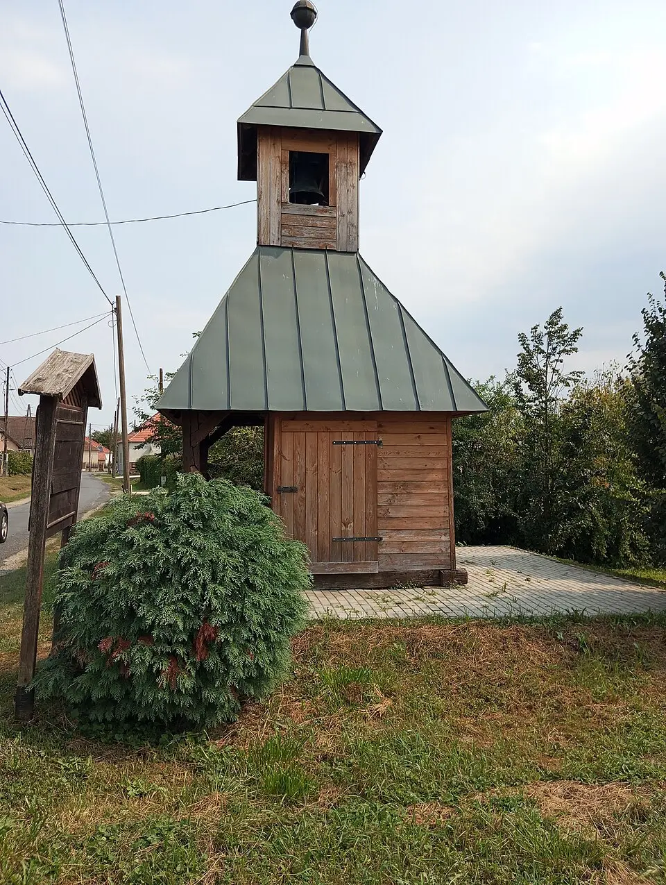 Image: Pallor · CC BY 4.0 Magyarnádalja
