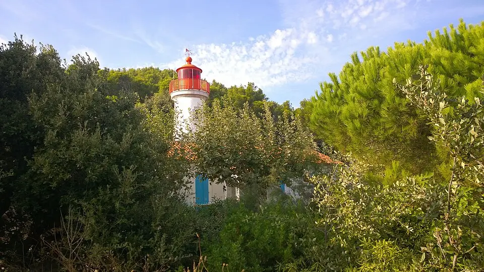 phare du cap Bénat