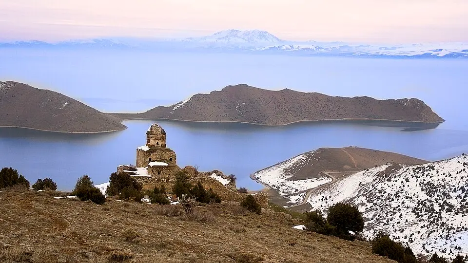 Surp Tovmas Manastırı (Van)