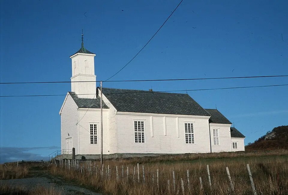 Karlsøy kirke
