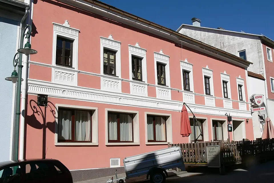 Bürgerhaus, Café