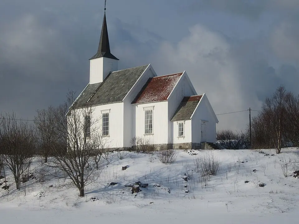 Skålvær kirke