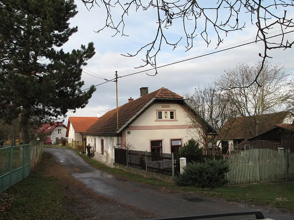 Hatov