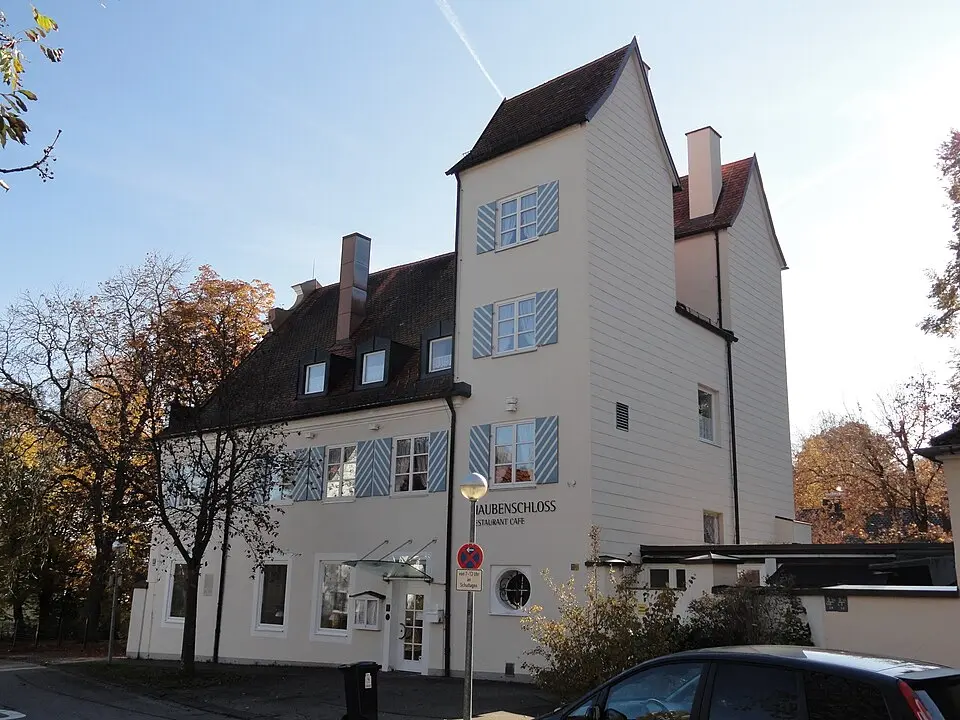 Image: Alofok · CC BY-SA 3.0 Haubenschloß