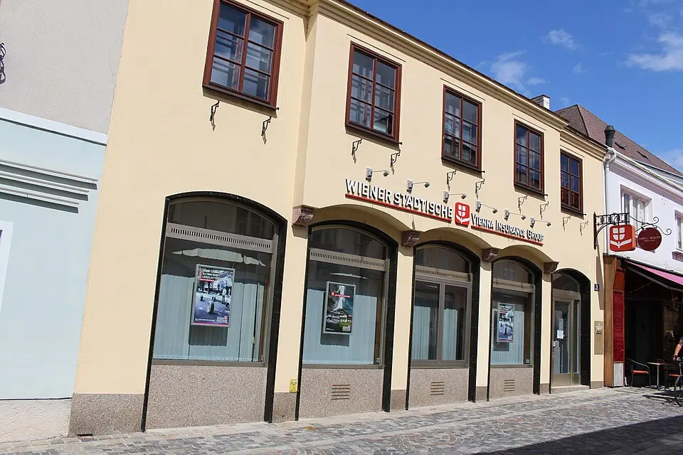 Wohn- und Geschäftshaus