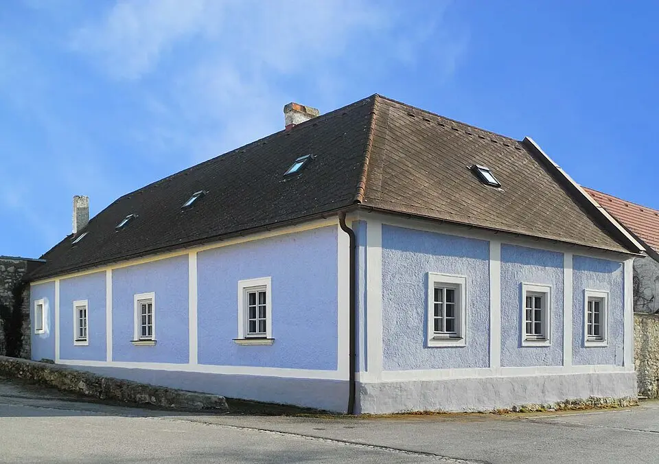 Wohnhaus, Pfarrhof, ehem. Pfarrhof