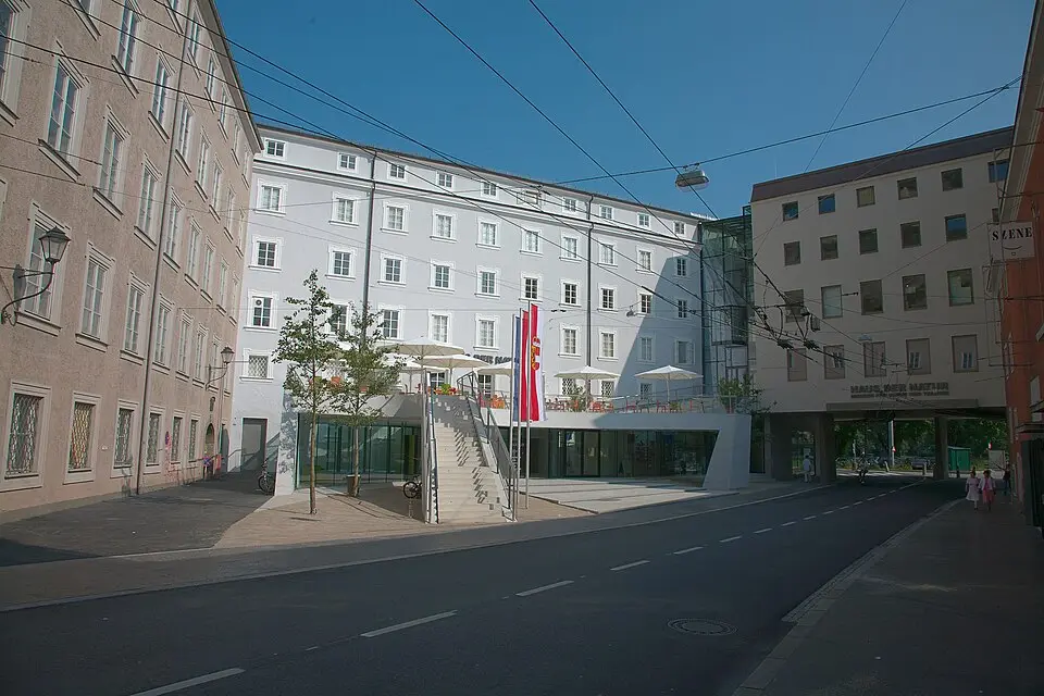 Haus der Natur, ehem. Ursulinenkloster