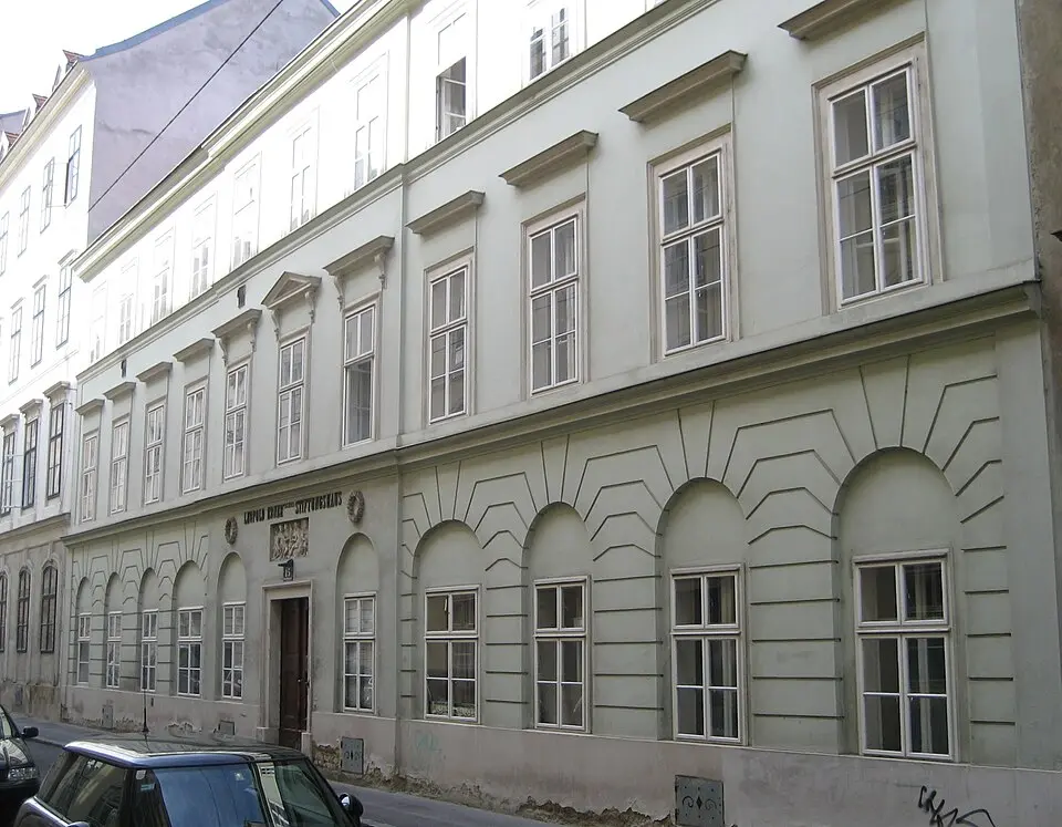 Miethaus, Leopold Ebnersches Stiftungshaus