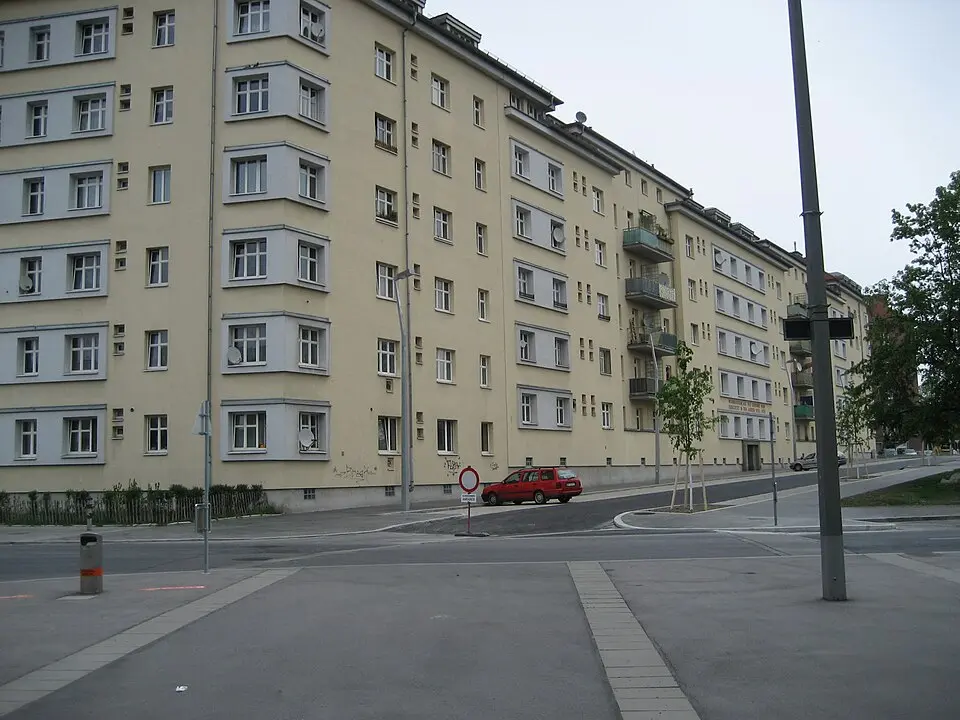Kommunaler Wohnbau Engerthstraße 230