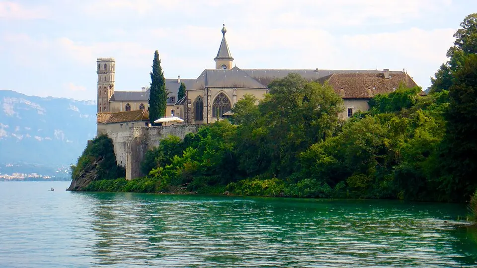 Saint-Pierre-de-Curtille