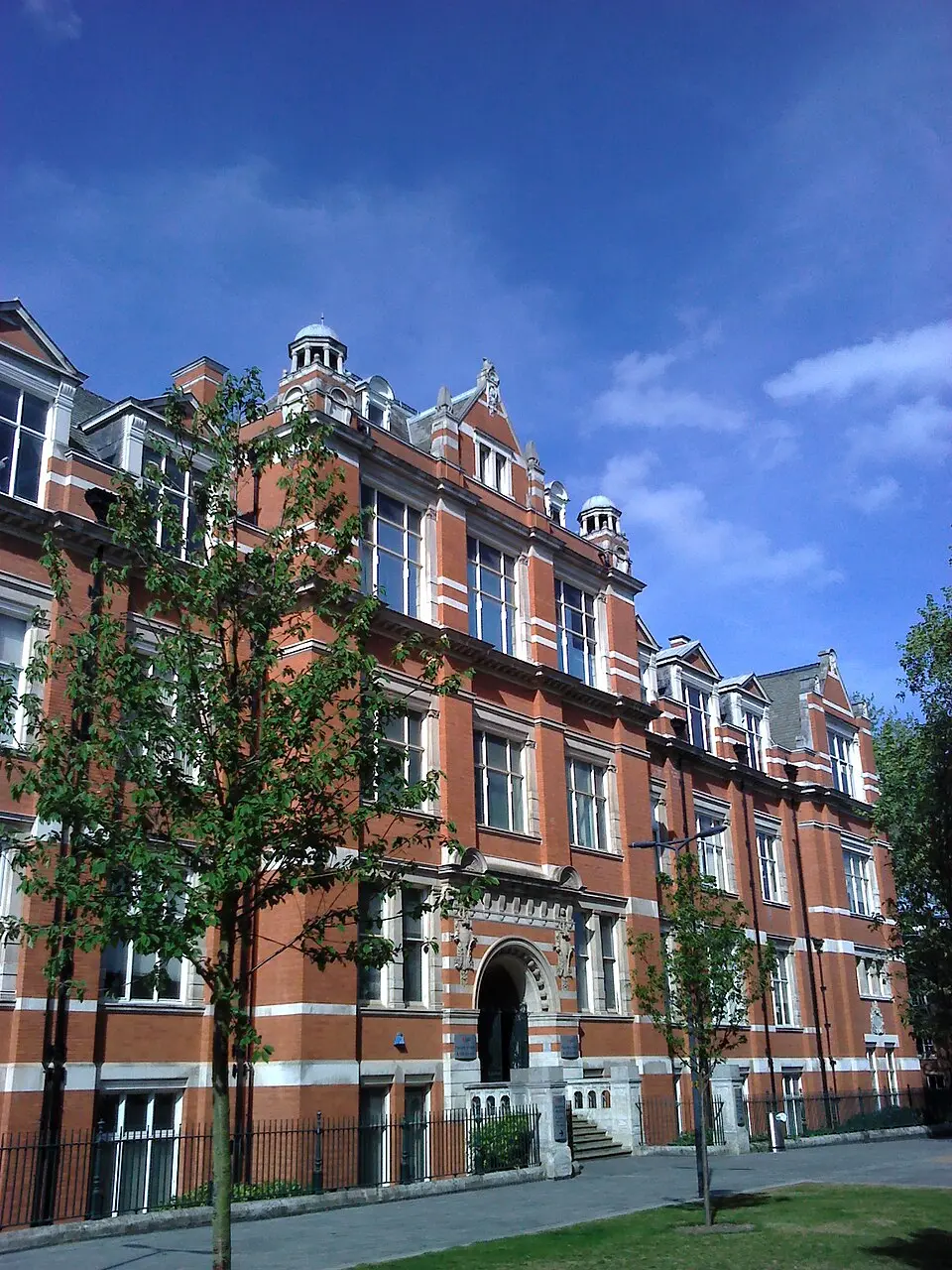Université De Montfort