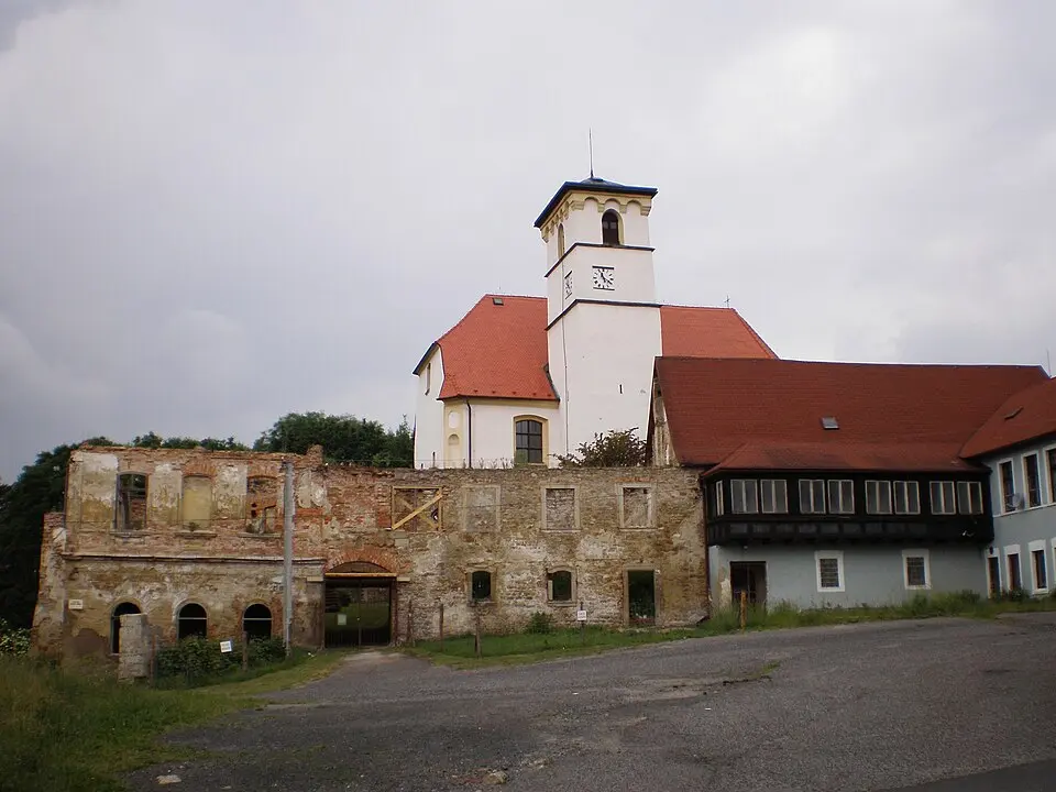 Bild: Zipacna1 · CC BY 3.0 kostel Povýšení svatého Kříže