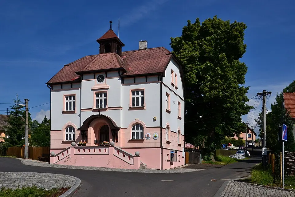 Obrázek: Petr Kinšt · CC BY-SA 3.0 Hájek