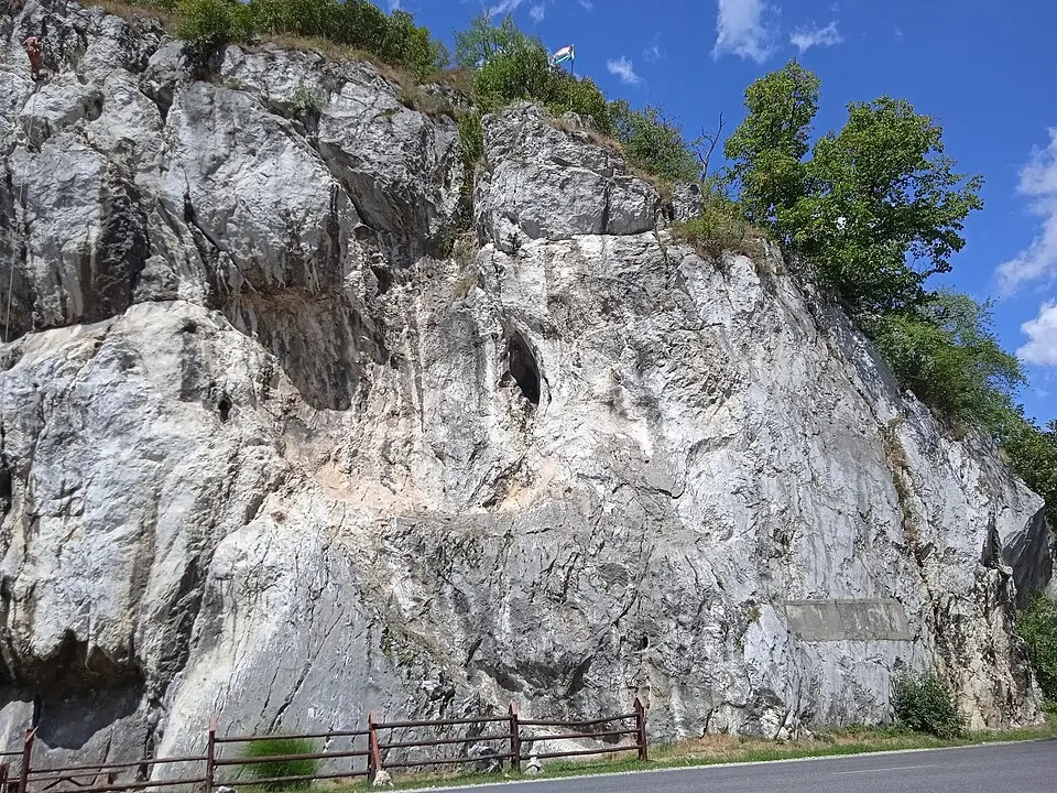 Hámori No 2 Cave