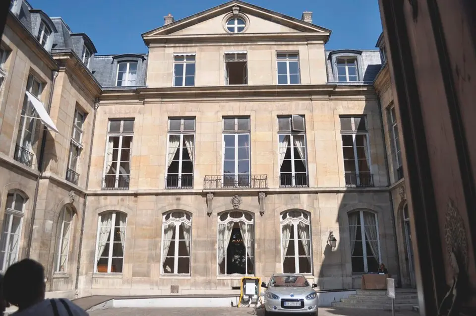 hôtel de Castries