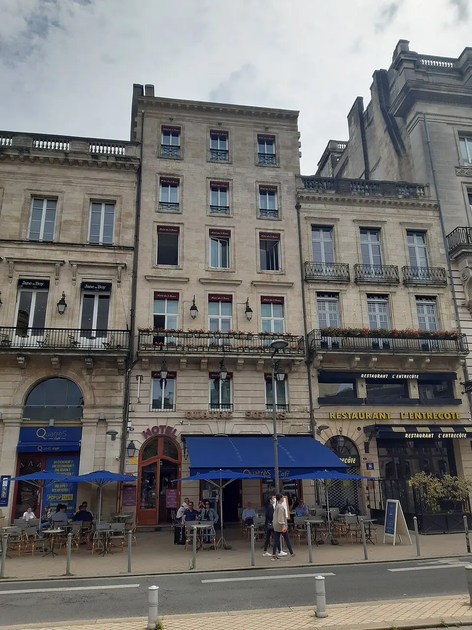 Hôtel des Quatre Sœurs