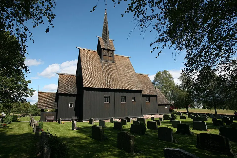 Høyjord stavkirke