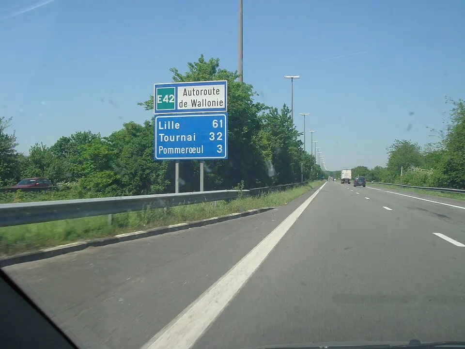 Autobahn 16