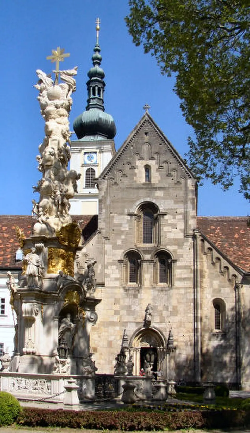 Obrázok: Herwig Reidlinger · CC BY-SA 3.0 Stiftkirche Heiligenkreuz