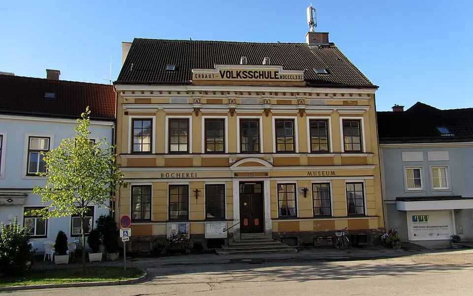 Heimatmuseum, ehem. Schule