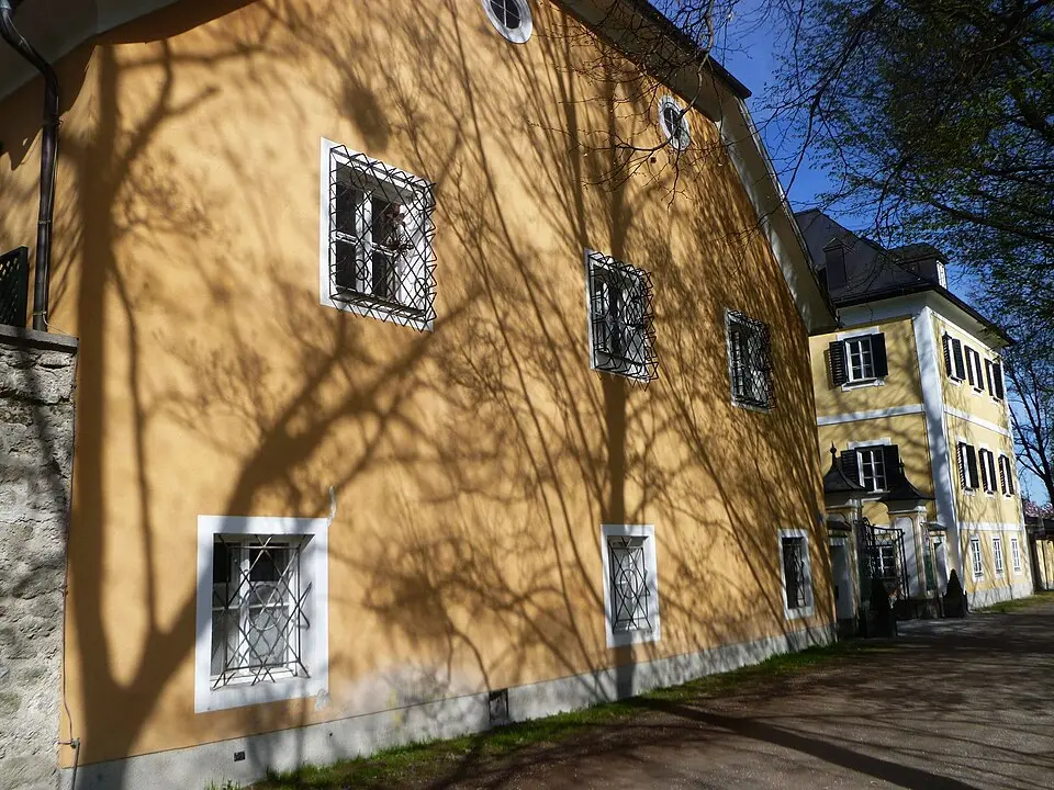 Slika: Luckyprof · CC BY-SA 3.0 AT Wohnhaus, ehem. Wirtschaftsgebäude Kaiserburghof