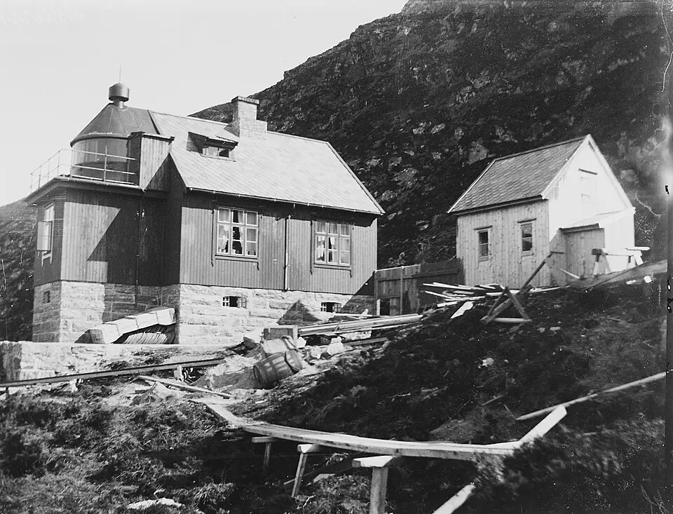 Hellevik Lighthouse