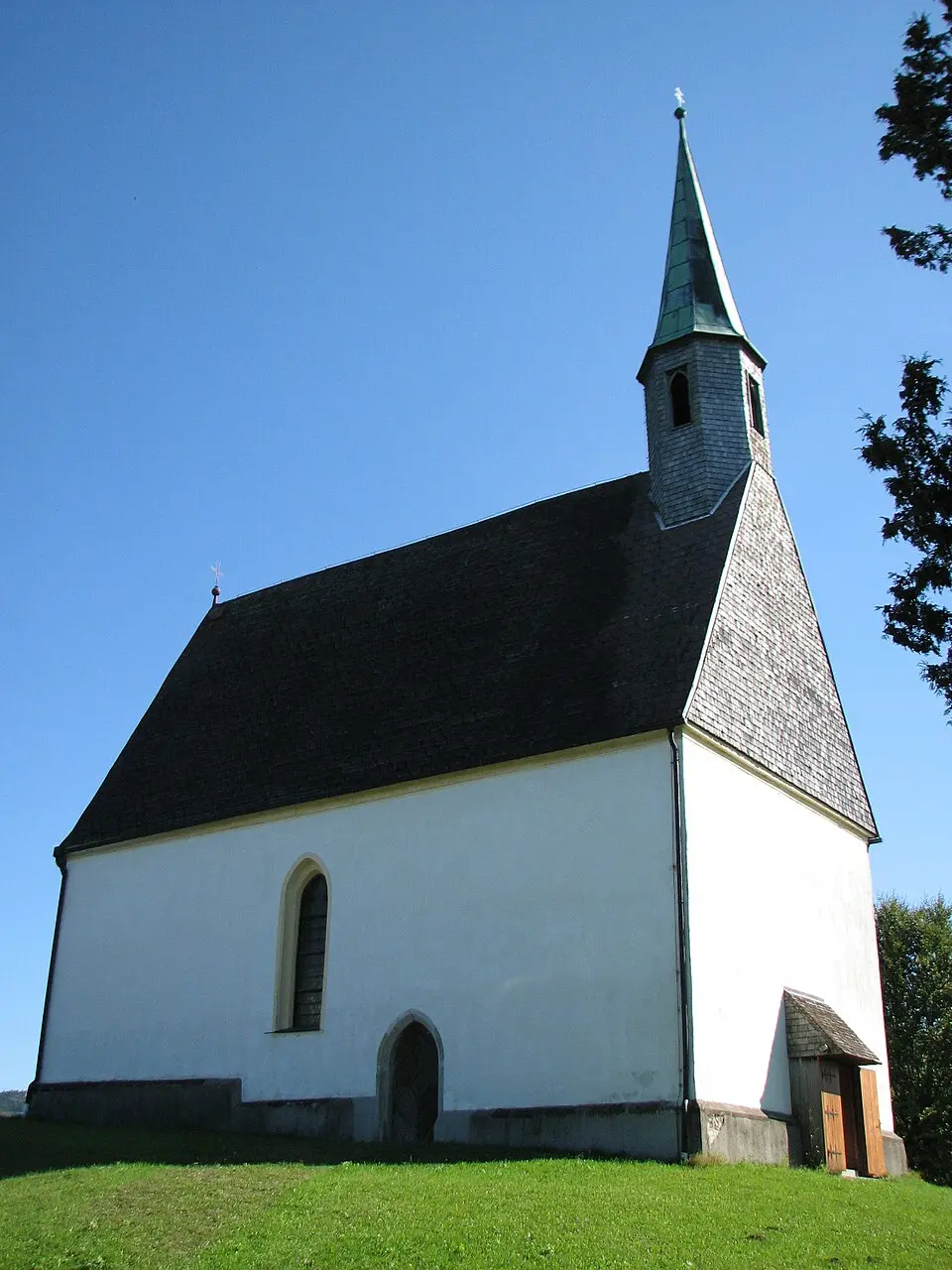 Immagine: Peter g at szg (talk) · CC BY-SA 3.0 AT Kath. Filialkirche hl. Brigida in Ölling