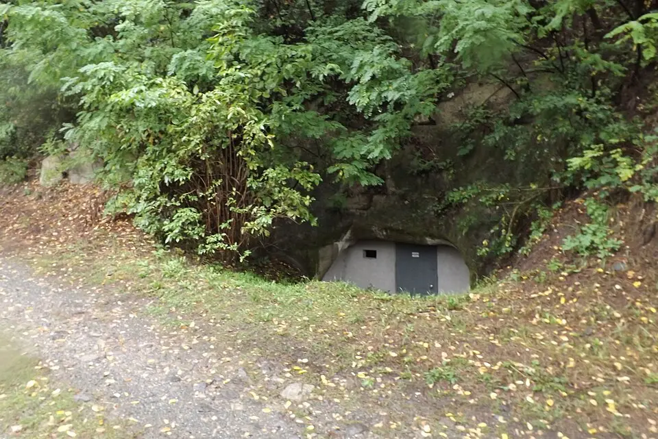Léleklyuk Cave
