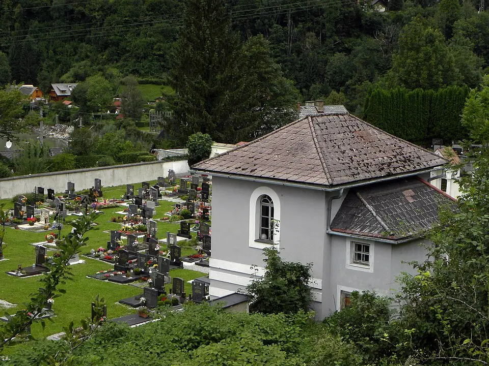 Friedhof und Aufbahrungshalle
