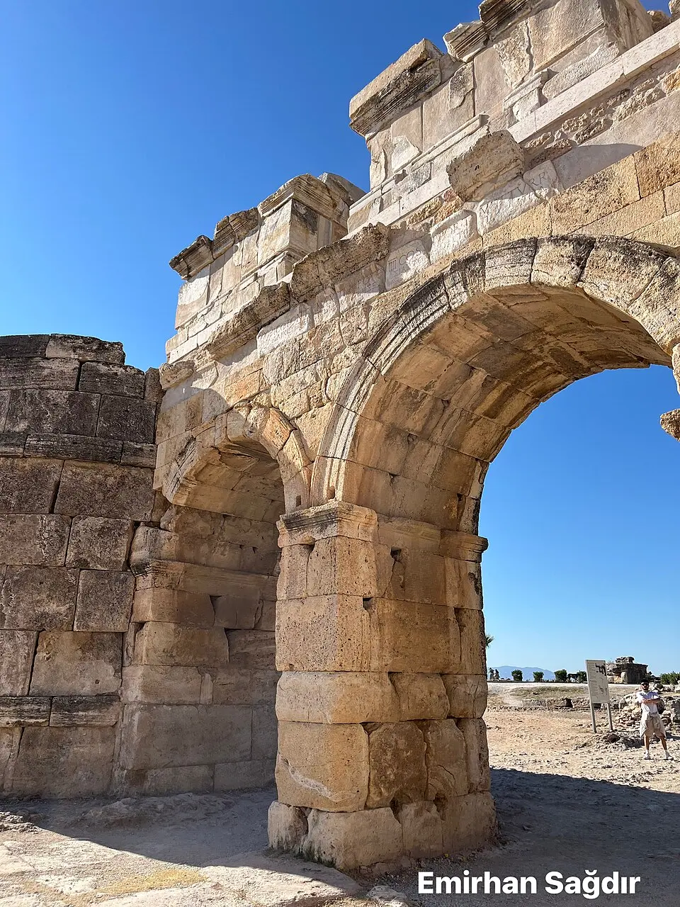 Hierapolis Frontinus Kapısı