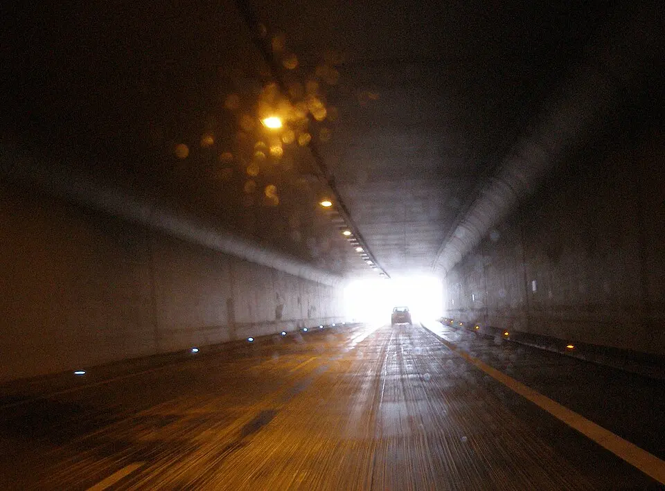 tunel Lučivná