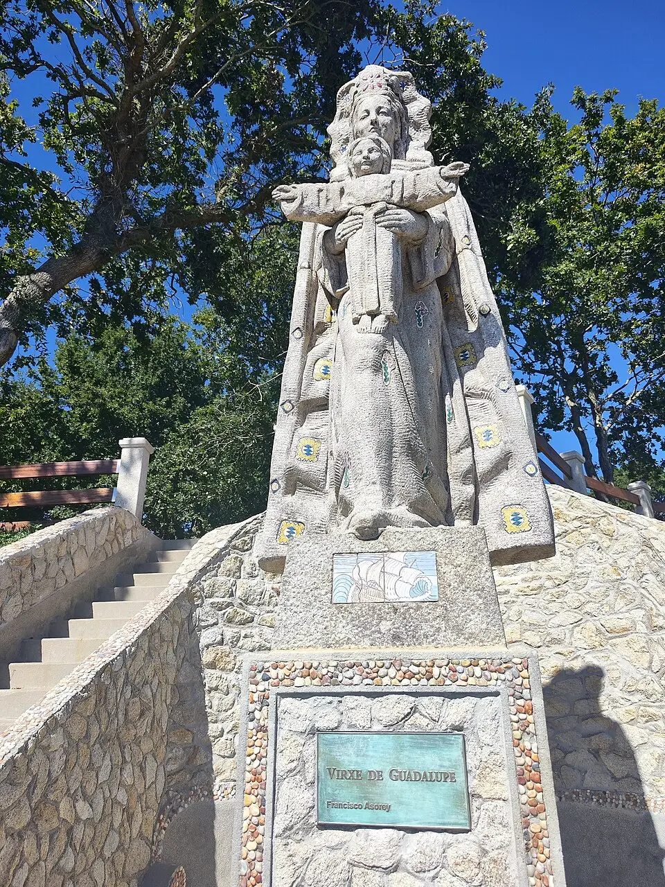 Monumento a la Virgen de Guadalupe