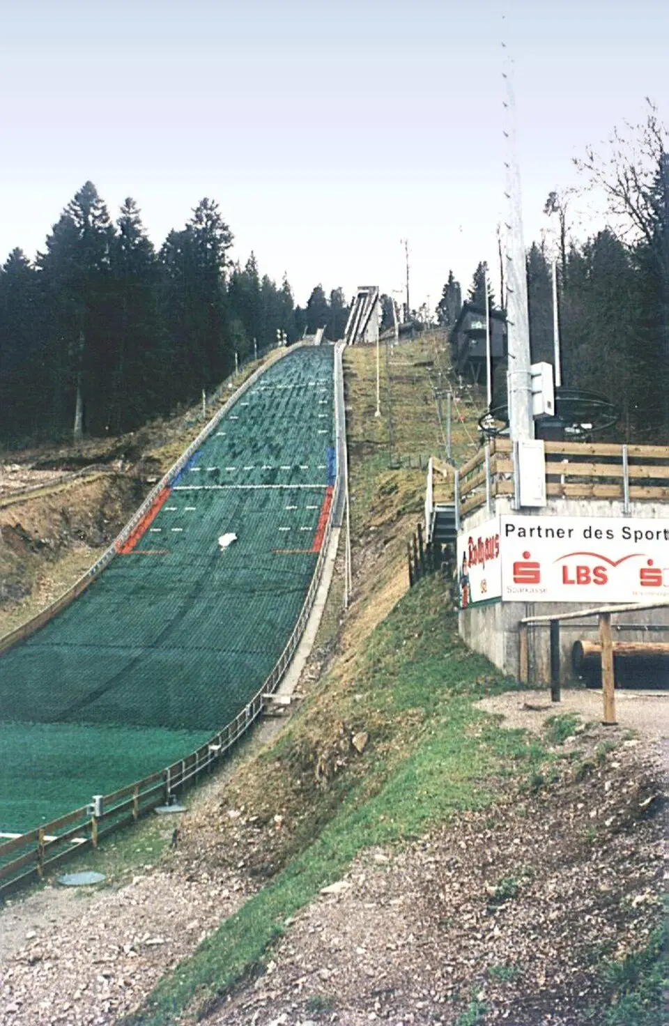 Immagine: presse03 · CC BY-SA 3.0 trampolini dell'Adler