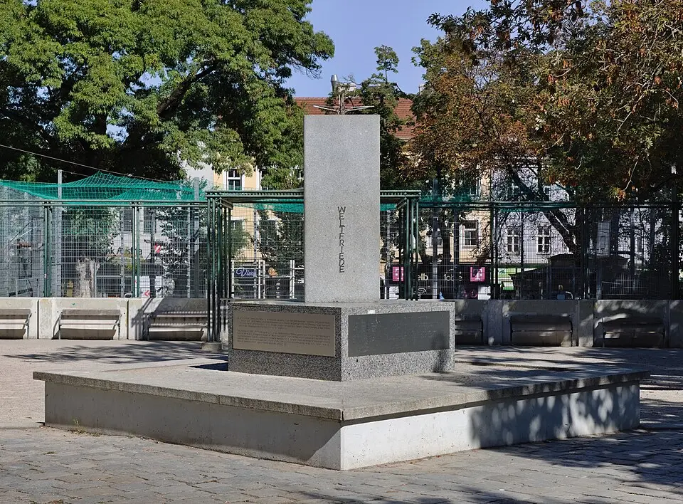 Hiroshima-Gedenkstein (Richard-Wagner-Platz)