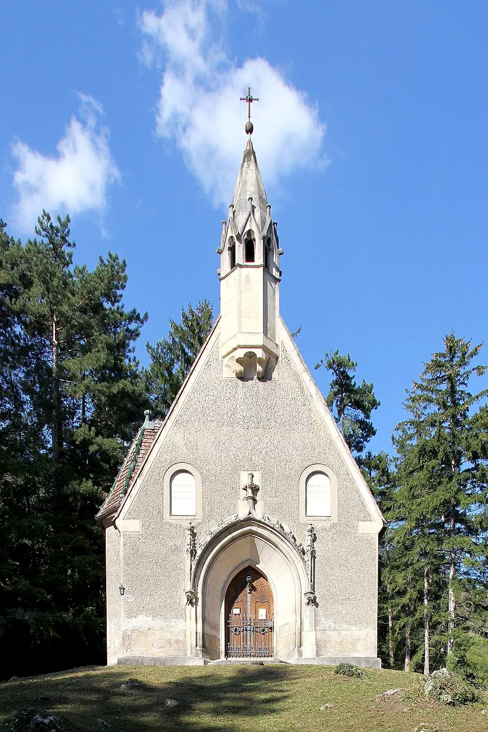 Image: Bwag · CC BY-SA 3.0 Henriettenkapelle