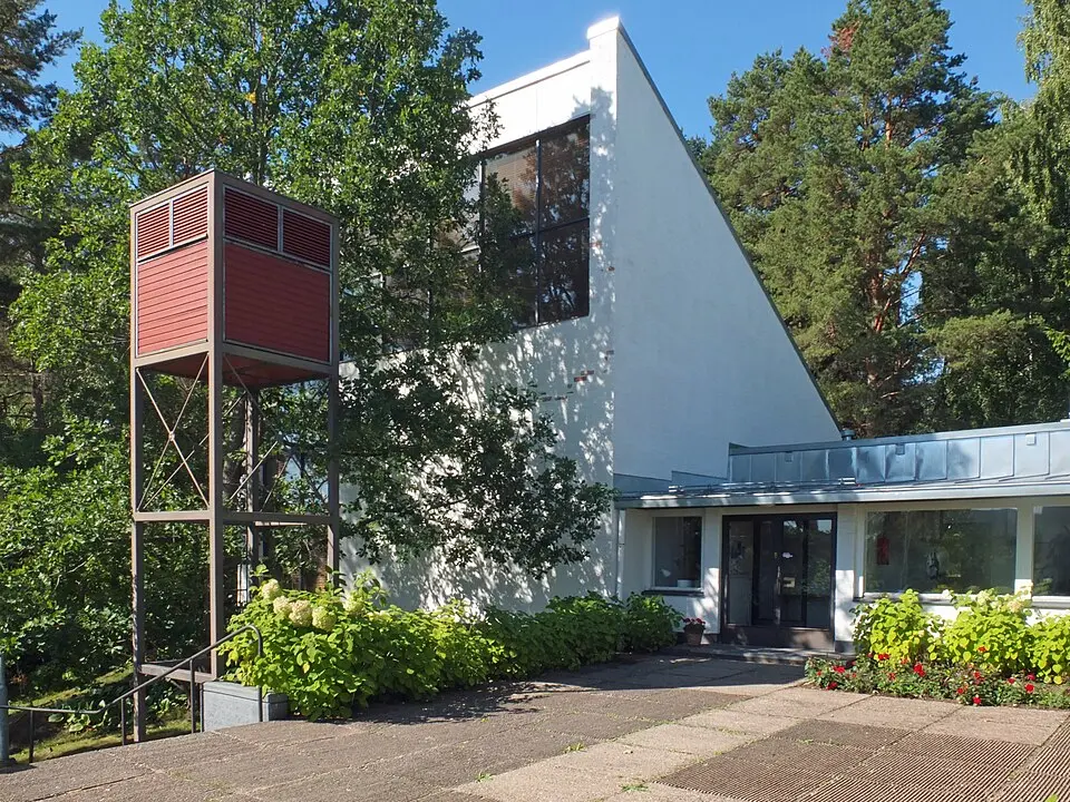 Bild: Kotivalo · CC BY-SA 3.0 Hirvensalo