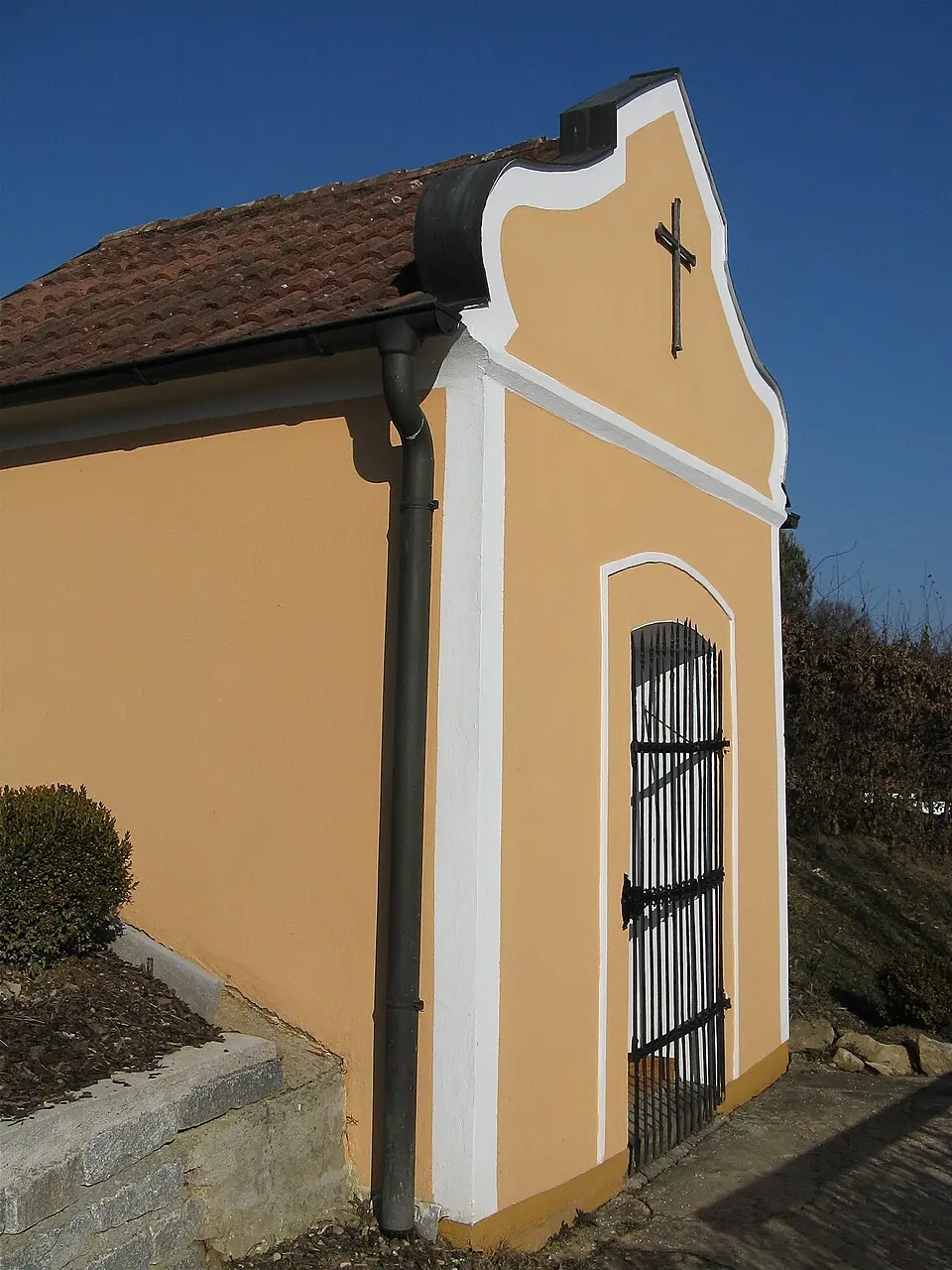 Obrázok: Pfeifferfranz · CC BY-SA 3.0 Hl.-Grab(kapelle)