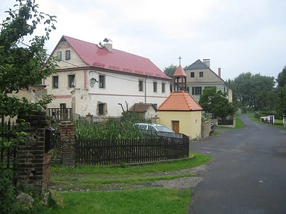 Hlince