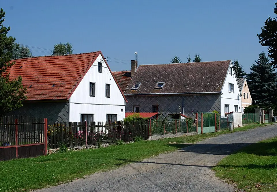 Hlinné