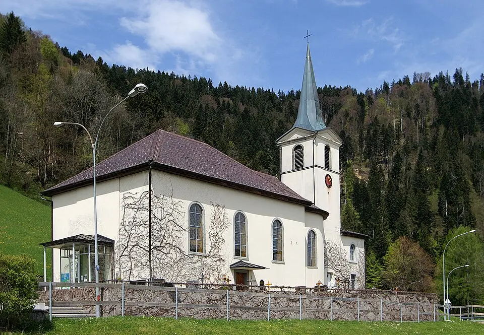 Bild: böhringer friedrich · CC BY-SA 2.5 Pfarrkirche Bregenz-Fluh