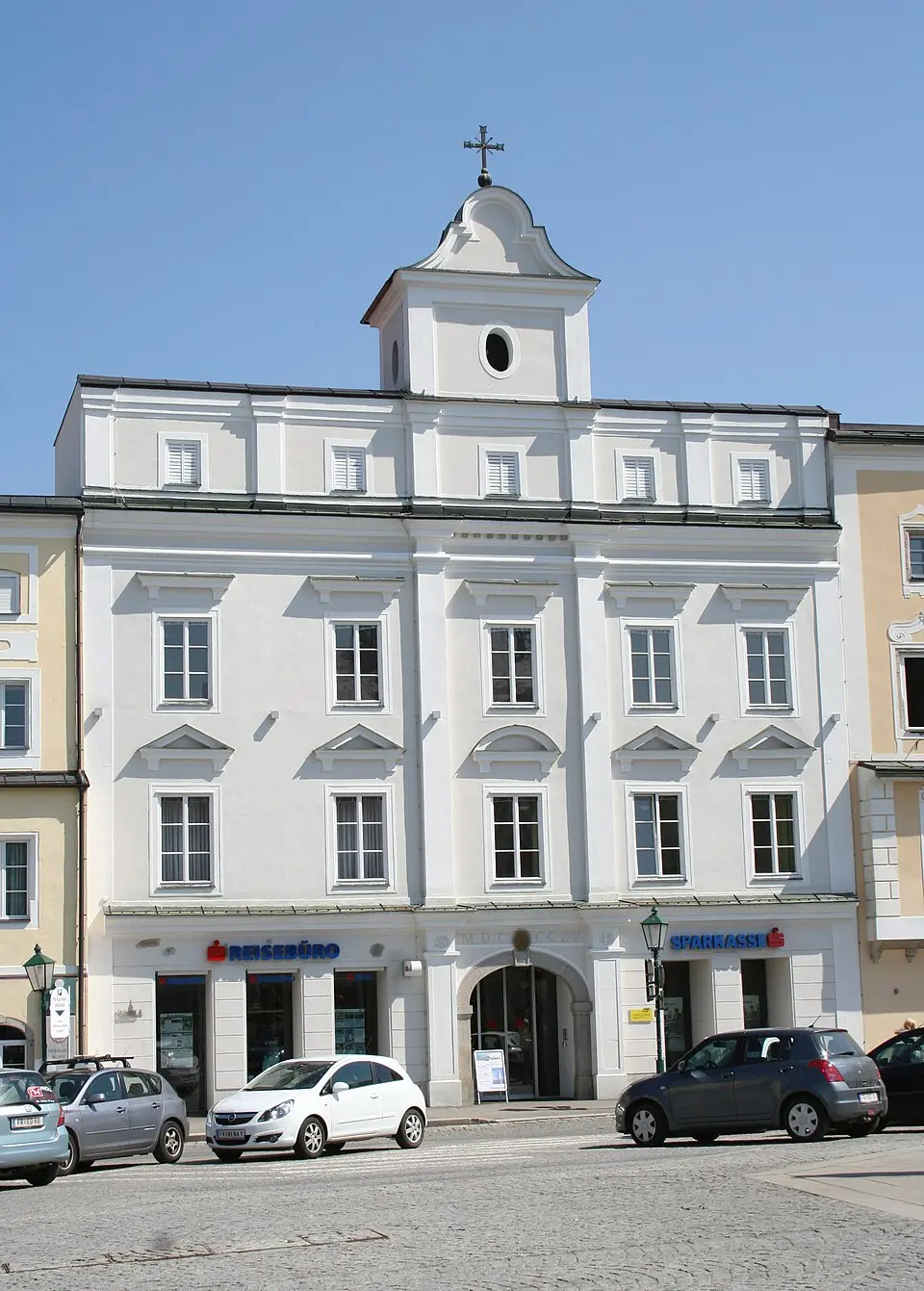 Sparkasse, ehem. Piaristenhaus