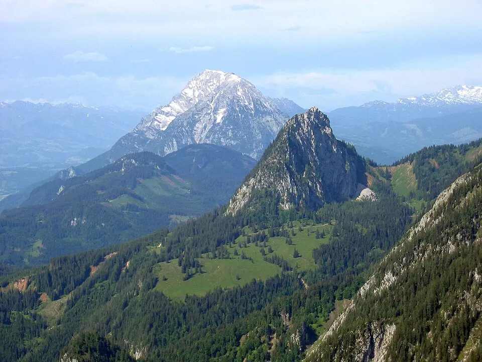 Hochtausing