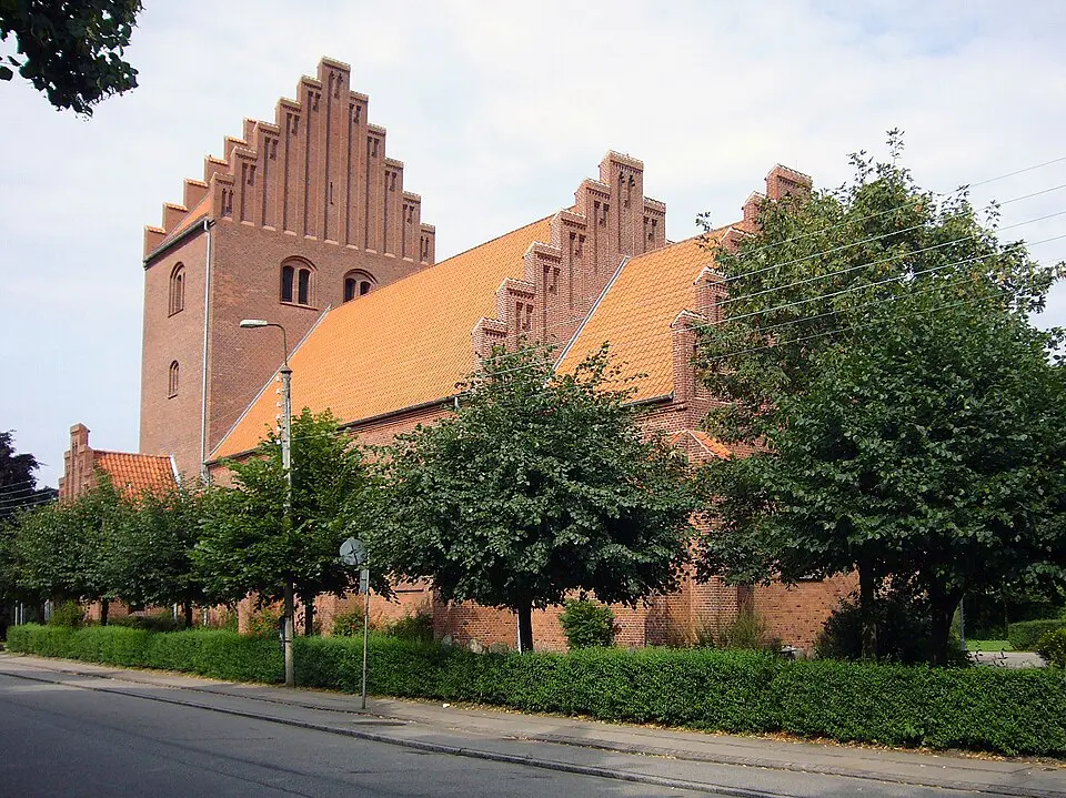 Image: Jan Rasmussen · Public domain Højdevangskirken